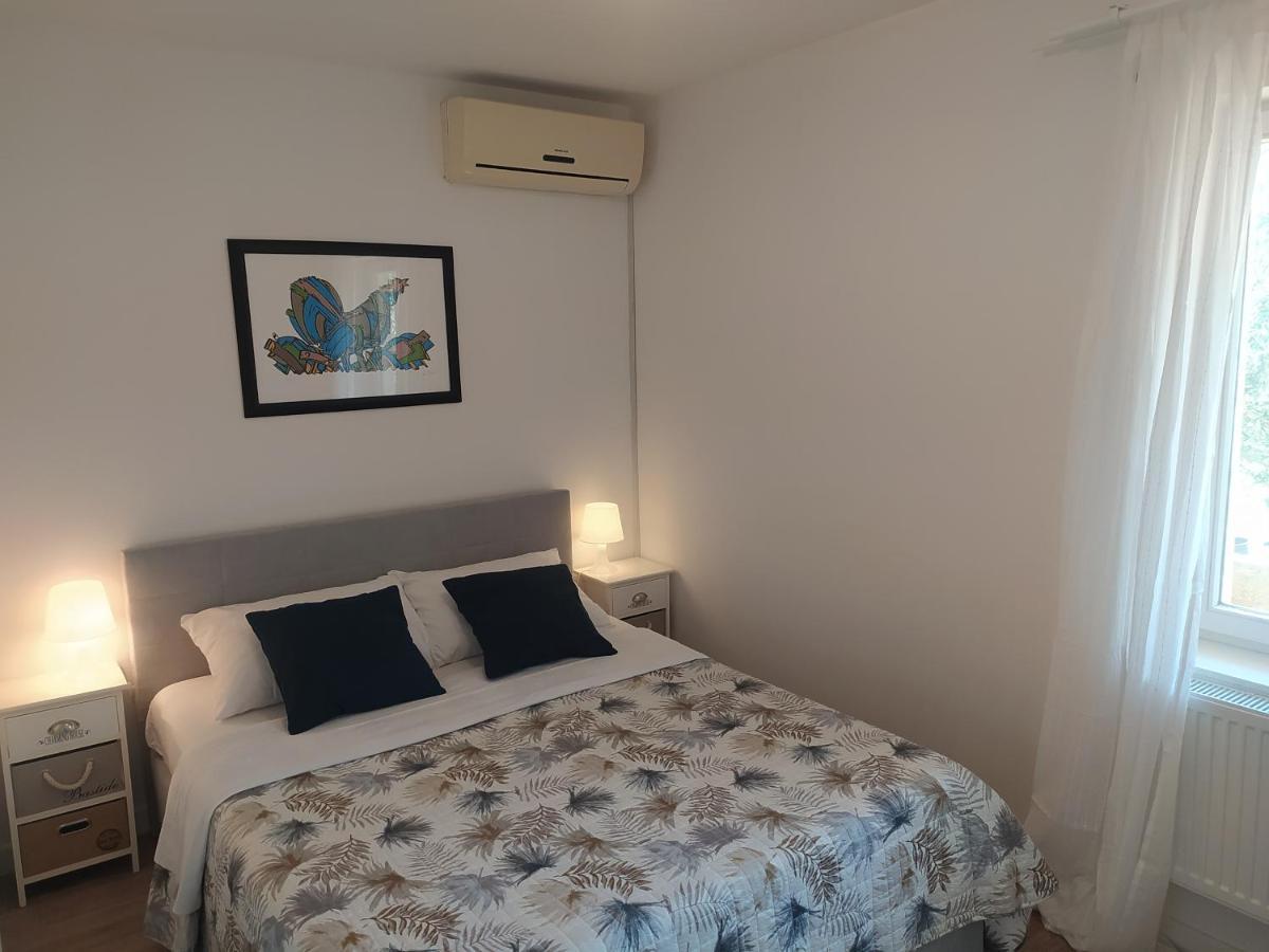 זאדאר Apartment & Rooms Poppy Rose מראה חיצוני תמונה