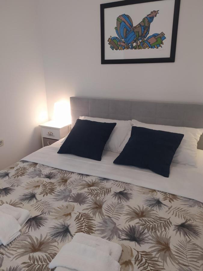 זאדאר Apartment & Rooms Poppy Rose מראה חיצוני תמונה