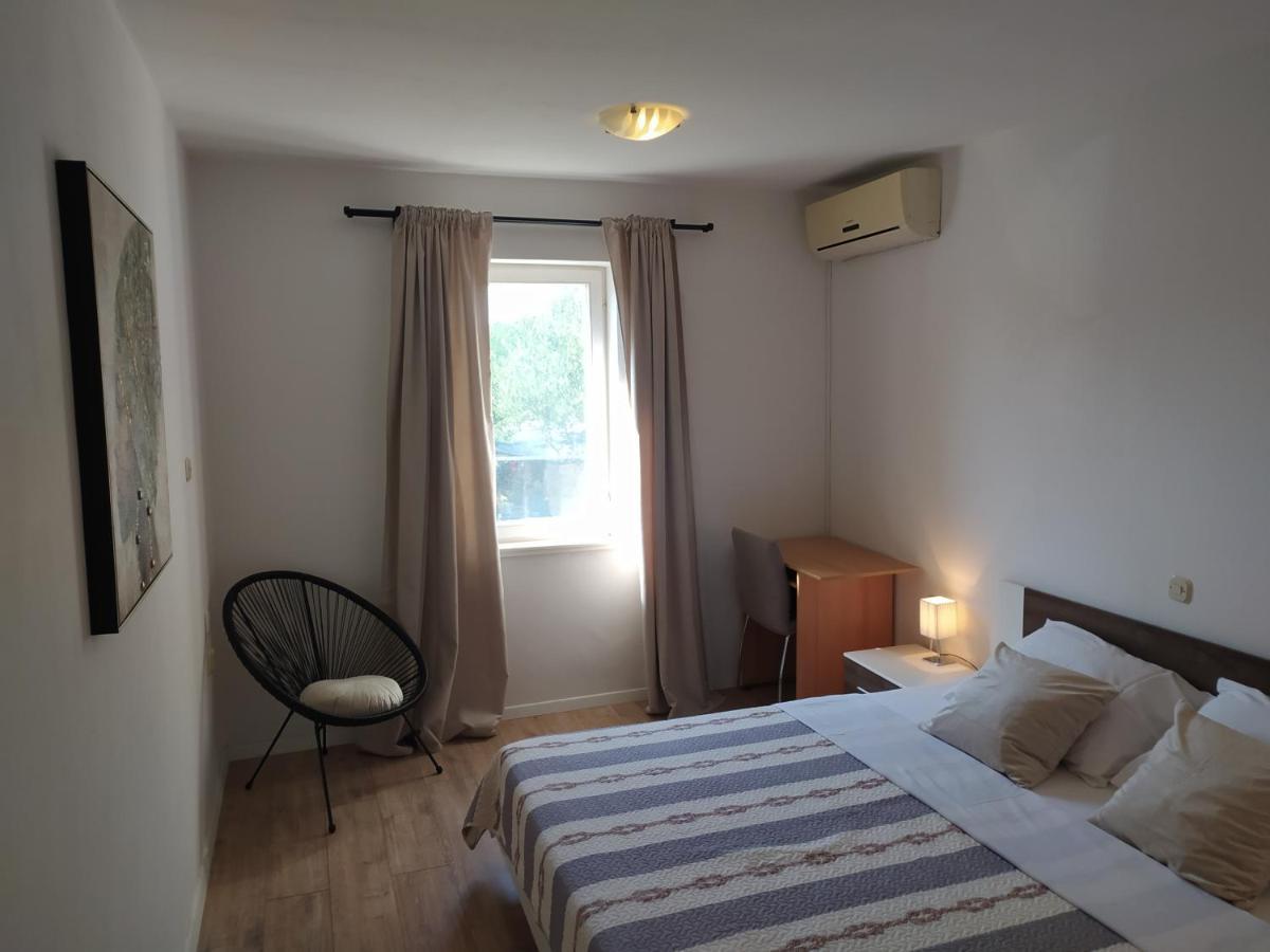 זאדאר Apartment & Rooms Poppy Rose מראה חיצוני תמונה